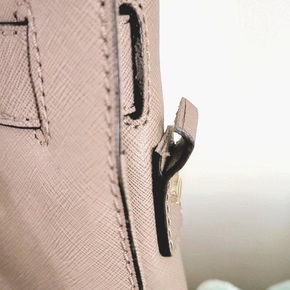 ♡AUTHENTIC ♡MICHAEL Kors Hamilton ♡Khaki ♡Saffiano Leather ♡Gold-Tone Lock Charm - Picture 11 of 11